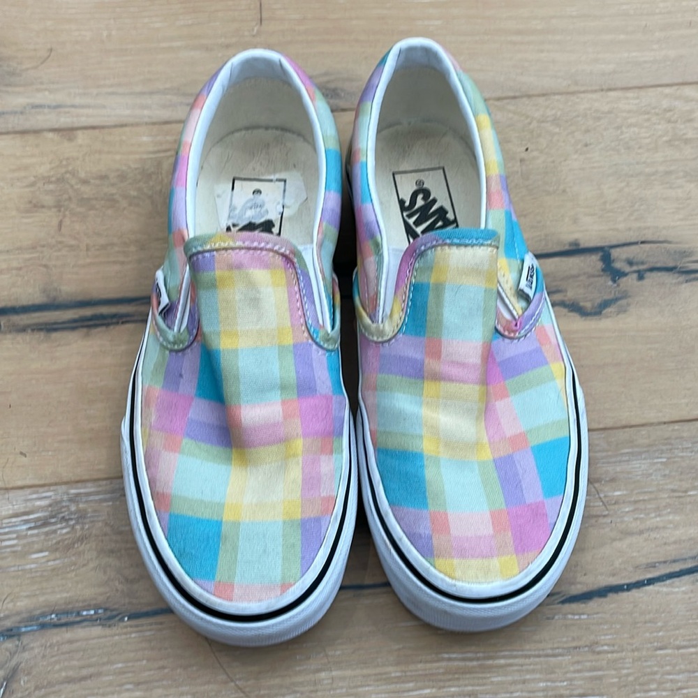 Worn once! Vans slip ons sz 6. Excellent!